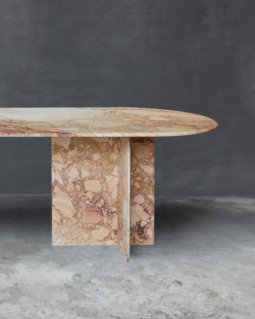 NM3 Breccia Arlecchina dining table