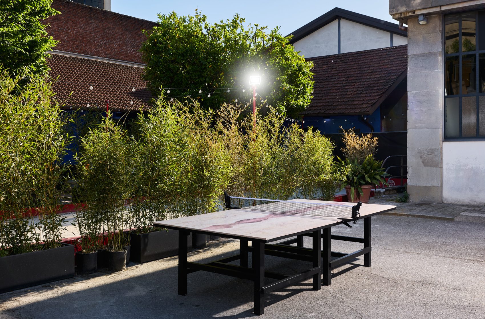 Mariano Franzetti, Smash, ping pong table, 2026
